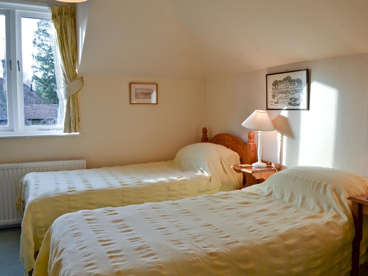 Swallow Barn Villa Chobham  Luaran gambar
