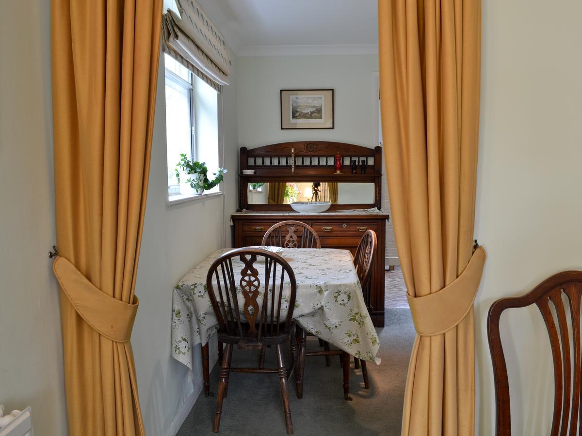 Swallow Barn Villa Chobham  Luaran gambar